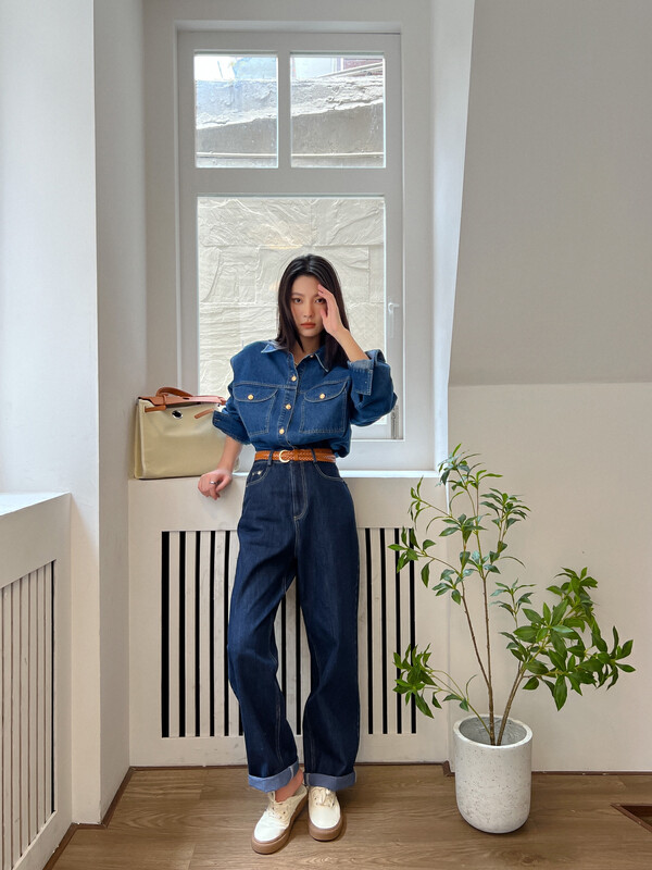 【FINOA】Korean style retro casual straight slim contrasting color jeans (with belt) 1239