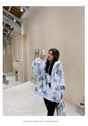 Arctic fleece coat winter new wool coat female Korean version loose thick warm tie-dye hooded cardigan