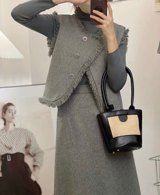 New for winter!  [JUN.T] tassel small fragrance vest + simple and versatile long-sleeved bottoming shirt + temperament suit 6992# PCZ