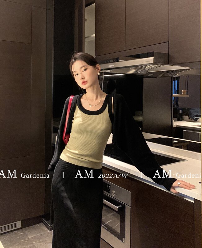 New in autumn! [AM GARDENIA] temperament contrasting vest + knitted cardigan suit 8101# ZXX