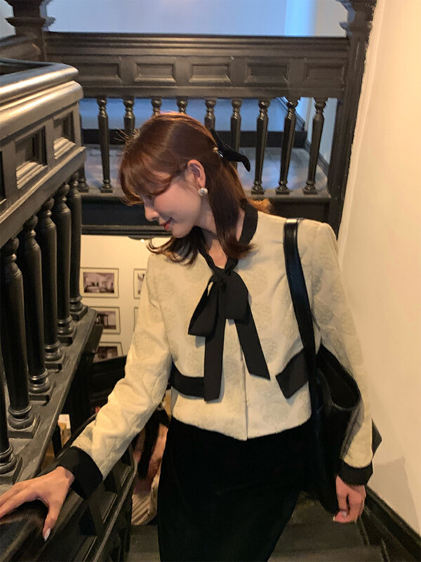 【NEW OPEN】Women's Autumn/Winter 2022 New Chinese Embossed Contrast Color Short Jacket JW80570# ZXX