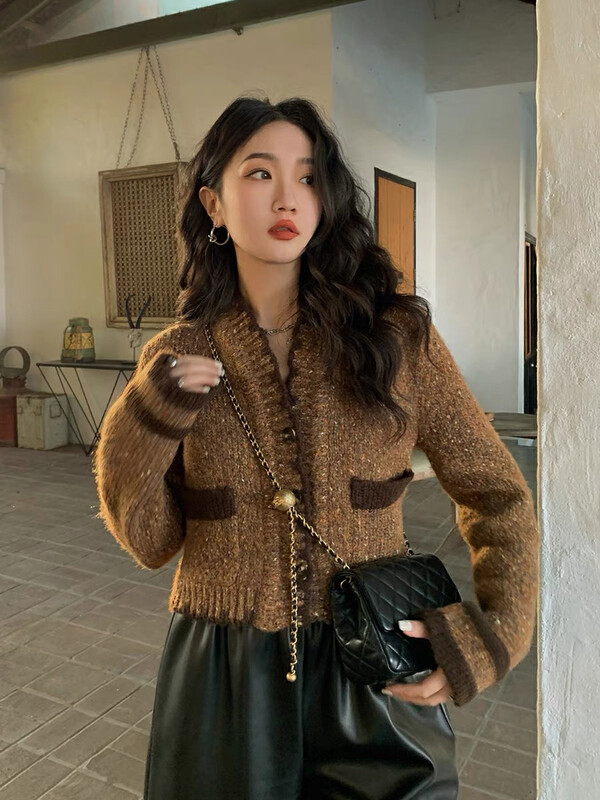 Autumn is new! [JUN.T] Simple and versatile contrasting color casual warm sweater 6690# PCZ