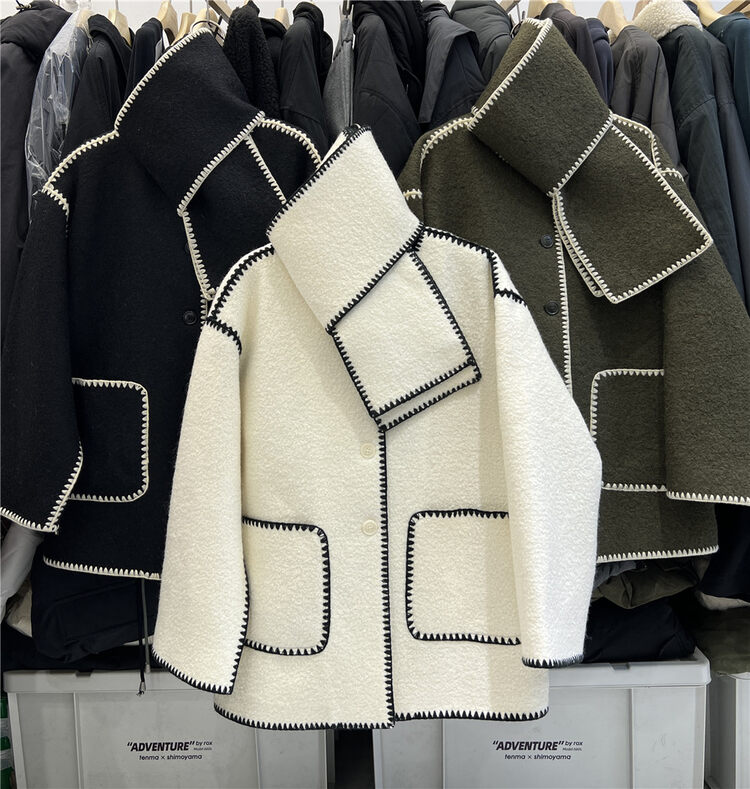 【SANBARA】Xiaoxiangfeng thickened warm short jacket with contrast color edge (with scarf) (including 50% wool) 9871# LSW
