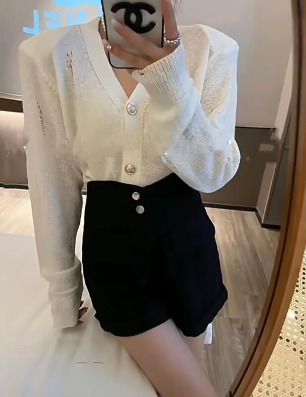 Original price 43.99! New in winter!  【I-D】Korean style temperament knitted cardigan warm sweater Y3067# L