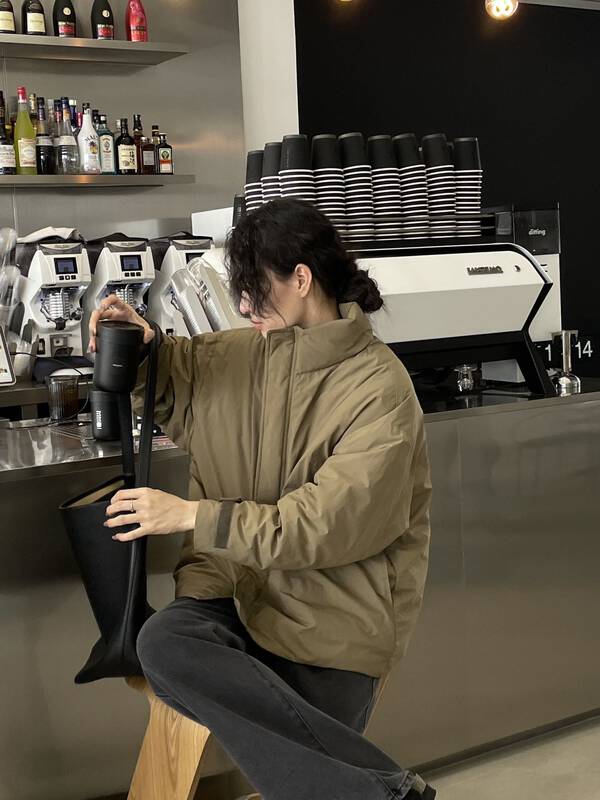 8 Colors Available [CLEAN SPACE] Simple Casual Versatile Loose Large Thermal Down Jacket (90 White Duck Down) 32511# CQW