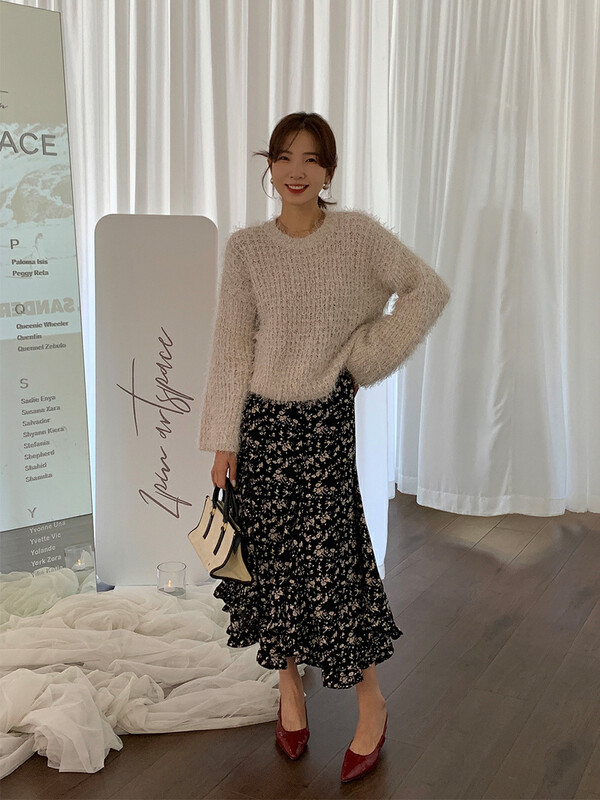 【NEW OPEN】Korean style loose and slim sweater VM80561# ZXX