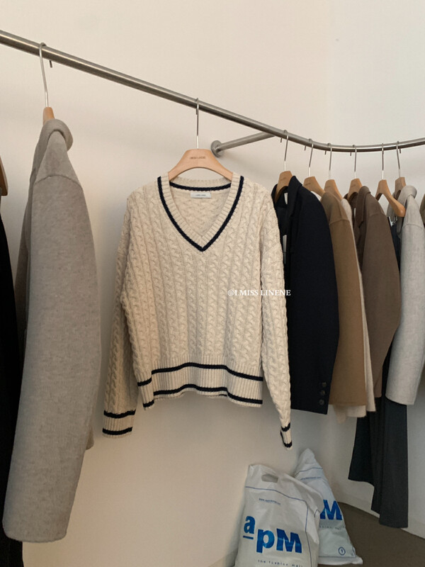 [IMISS] Retro niche contrast color v-neck twist sweater sweater QK916