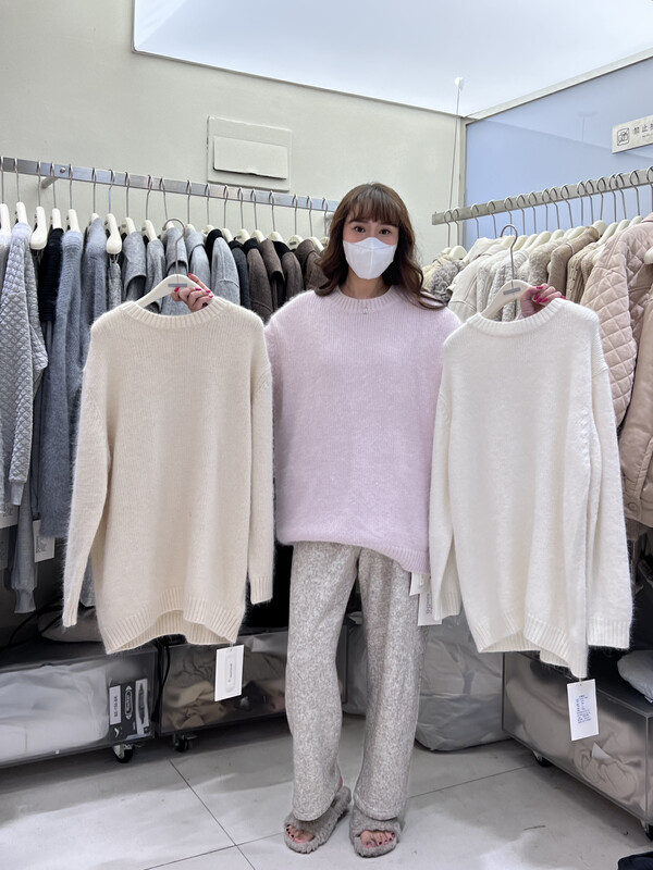 【RIN】Casual simple and versatile round neck sweater R2300