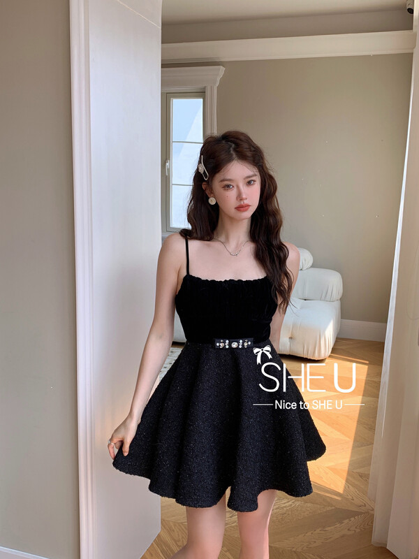 【SHE U】Light luxury French party black suspender dress 59200