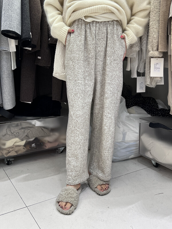【RIN】Korean casual style loose and thin wool casual pants R21753