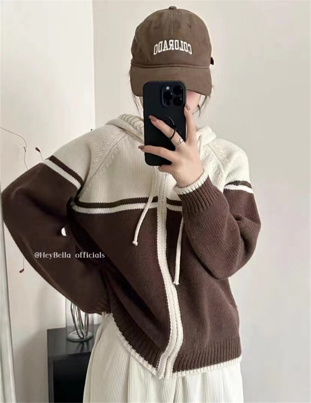 【HEY BELLA】Hooded Color Contrast Zipper Comfortable Warm Sweater B9720# L