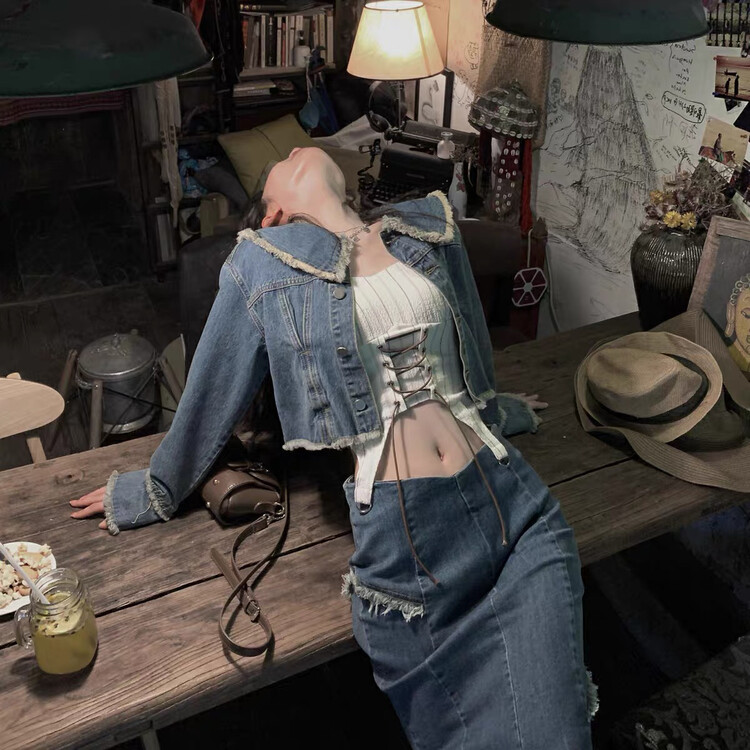 New in autumn! [JUN.T] Retro denim jacket + split skirt suit 6717# PCZ