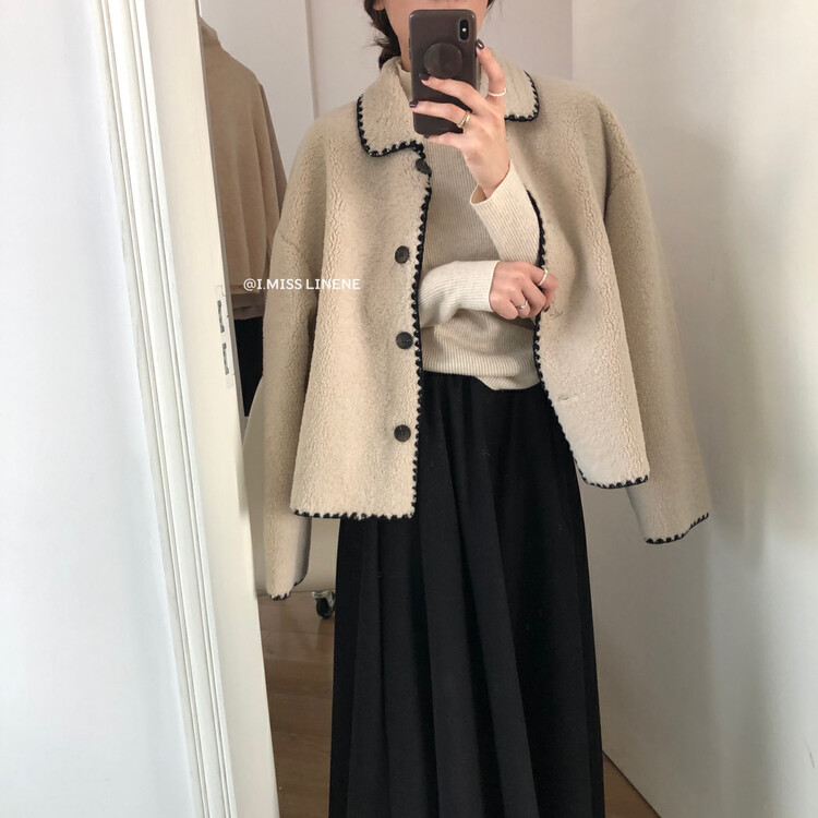 【IMISS】French Contrast Lapel Lamb Coat Short Coat QK7056