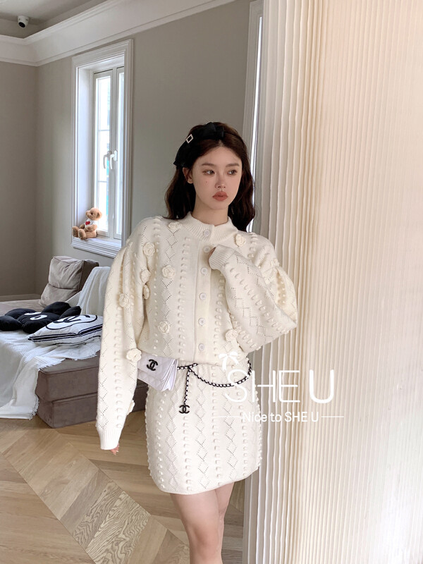 [SHE U] Hand-crocheted niche warm and slim skirt (short skirt) 51173# JHY