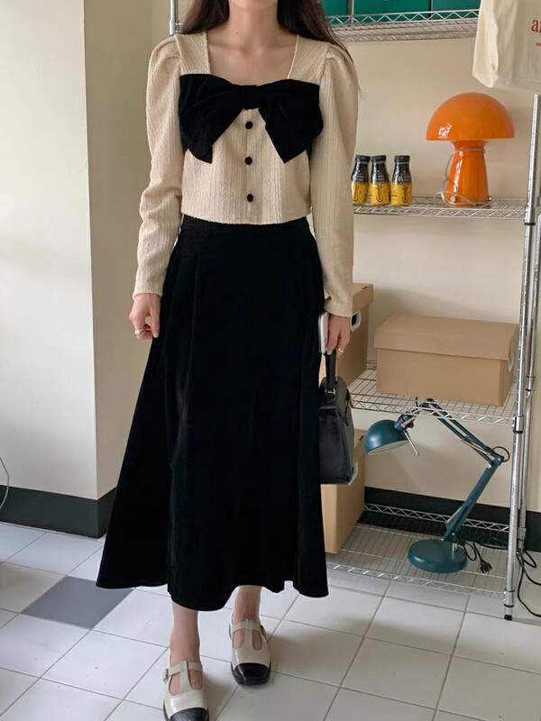 New for winter!  【JUN.T】Square neck bow shirt + high waist slim skirt suit 7001# PCZ