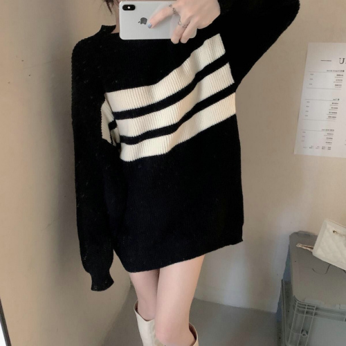 Mid-length sweater loose women's lazy style 2022 new winter outer wear knitted sweater pullover long-sleeved top trendy