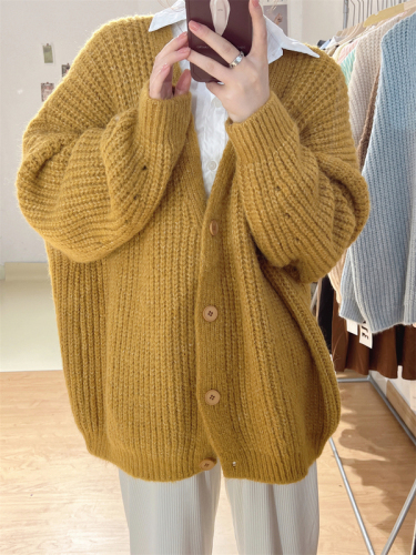 Korean version thick needle thick sweater loose jacket solid color Korean version of the college style temperament cardigan autumn and winter warm sweater