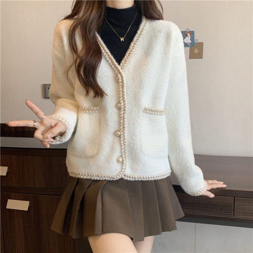 Real Price New French Small Fragrance Pearl Button Sweater Cardigan Jacket + Slim Knit Bottom