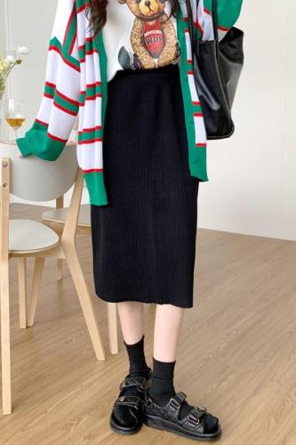 Real shot real price Knitted skirt women's retro solid color elastic waist mid-length straight A-line hip skirt