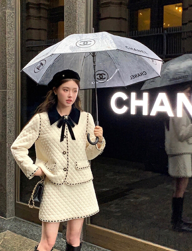 【SAVAGE】French retro small fragrant rhombus pattern contrast color edge thickened warm short coat + waist A-line skirt suit (with brooch) S1325# WPL