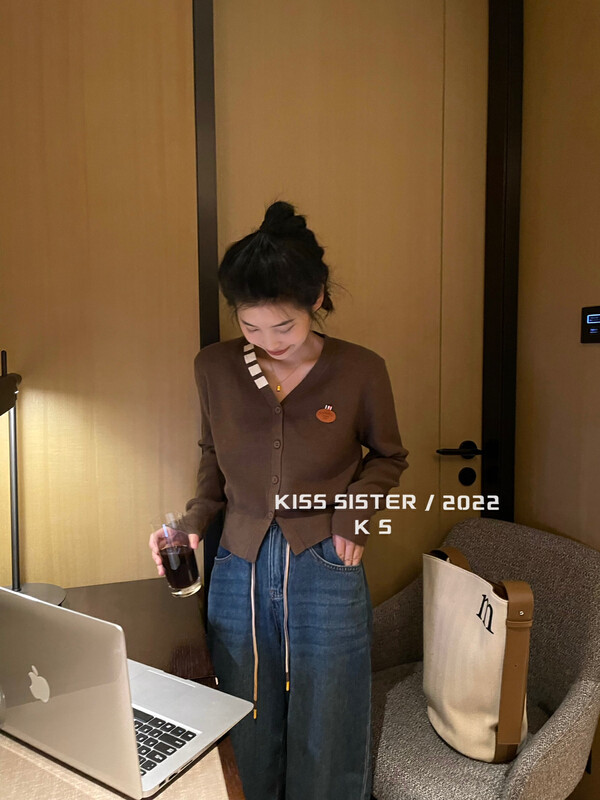 【KISS SISTER】Korean Sweater 22M8328# CQW