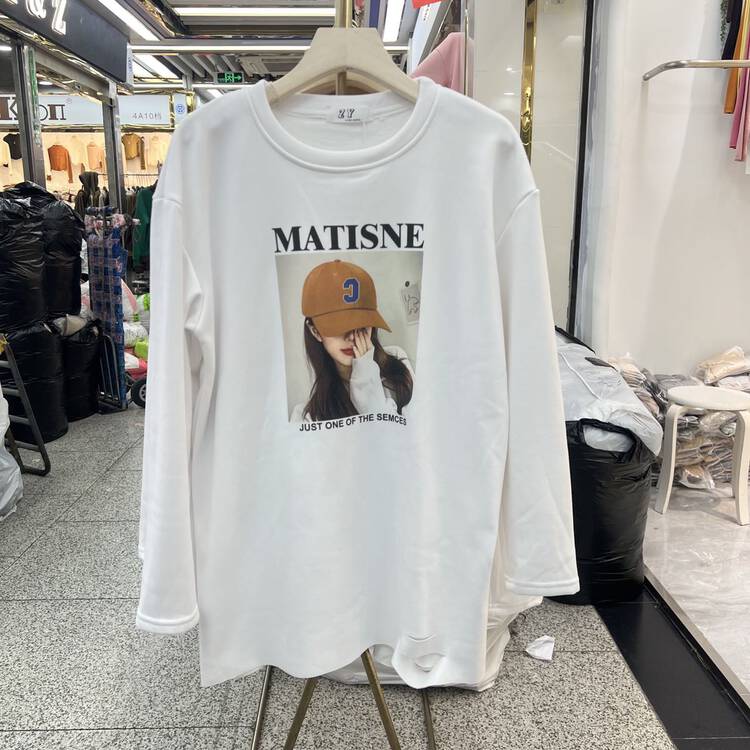 【Ziyijia】Character print plus velvet round neck long-sleeved T-shirt A1007# WTT