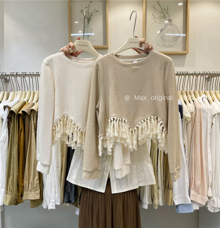 New in autumn! [MAX ORIGINAL] fringed design round neck long-sleeved T-shirt 98803# HBX
