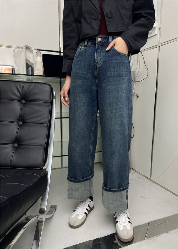【T-PLATFORM】Korean Style Straight Loose Hemmed Fleece Jeans V9013# CQW