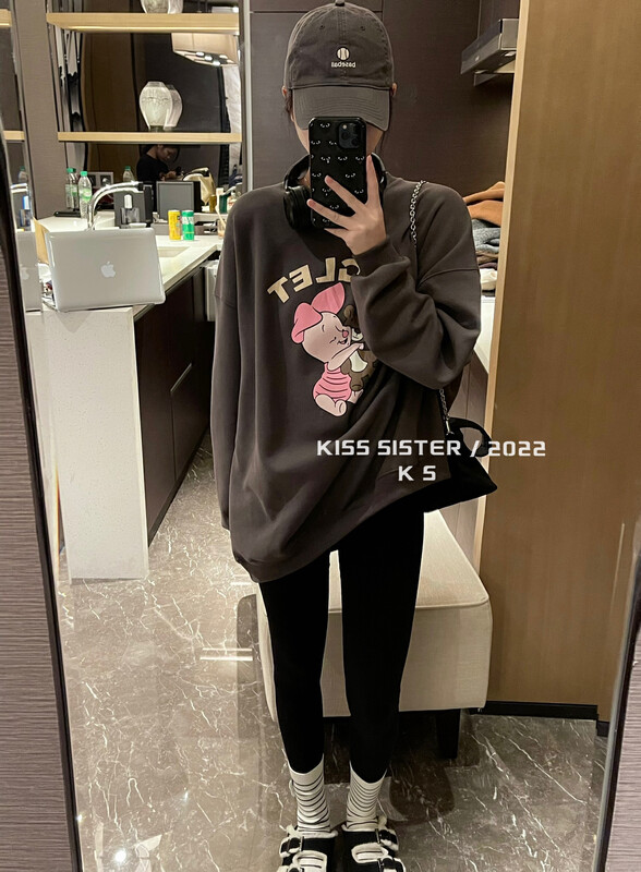 【KISS SISTER】Korean version age reduction cartoon pig sweater 22Y9851# CQW