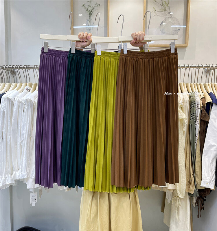 New in autumn!【MAX ORIGINAL】Loose solid color all-match pleated skirt 98692# HBX