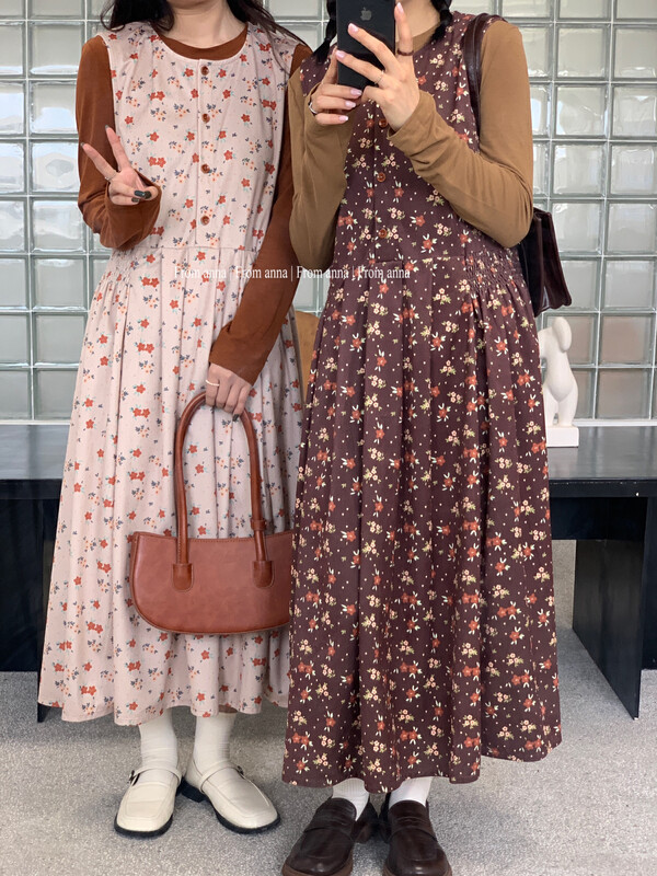 New in autumn!【FROM ANNA】Retro Floral Loose Tank Top Dress 1163# LSW