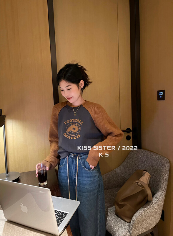 【KISS SISTER】Design stitching contrast color sweater (featured stitching contrast color design) 22A9828# CQW