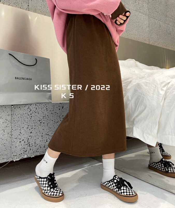 【KISS SISTER】Korean version plus velvet simple solid color all-match slim straight skirt 22A9880# CQW