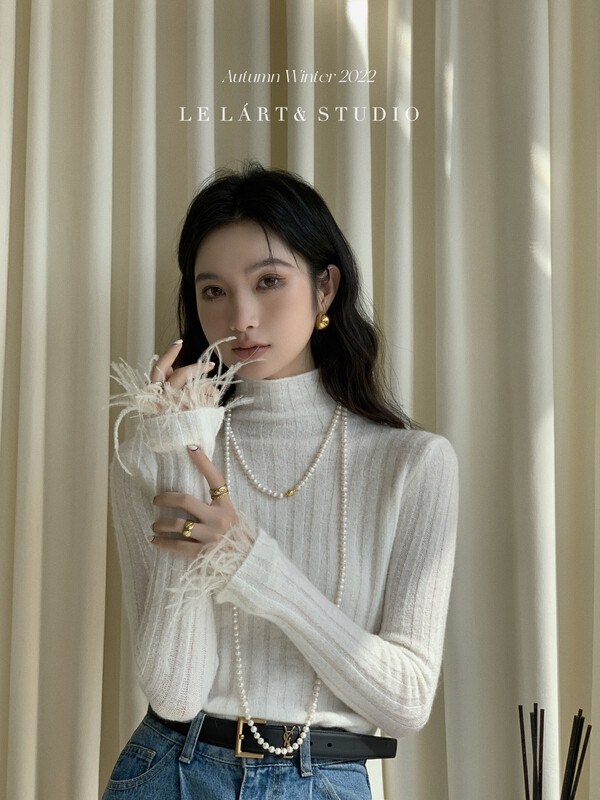 【LE LART】French Pure Desire Ostrich Hair with Wool Half Turtleneck Bottoming Sweater Sweater Small Knit Sweater (with Feather) XZ376