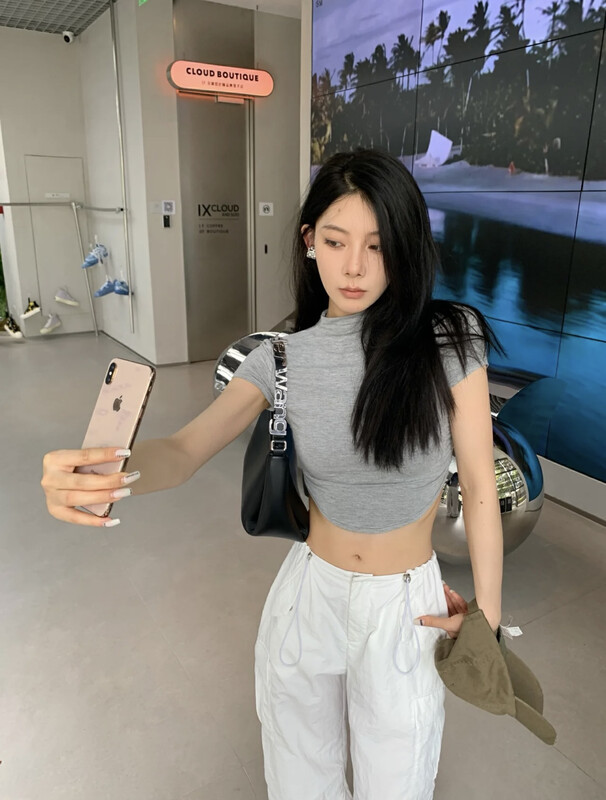 [SAVAGE] Korean hot girl style small stand-up collar pleated design slim short-sleeved T-shirt E9138# WPL
