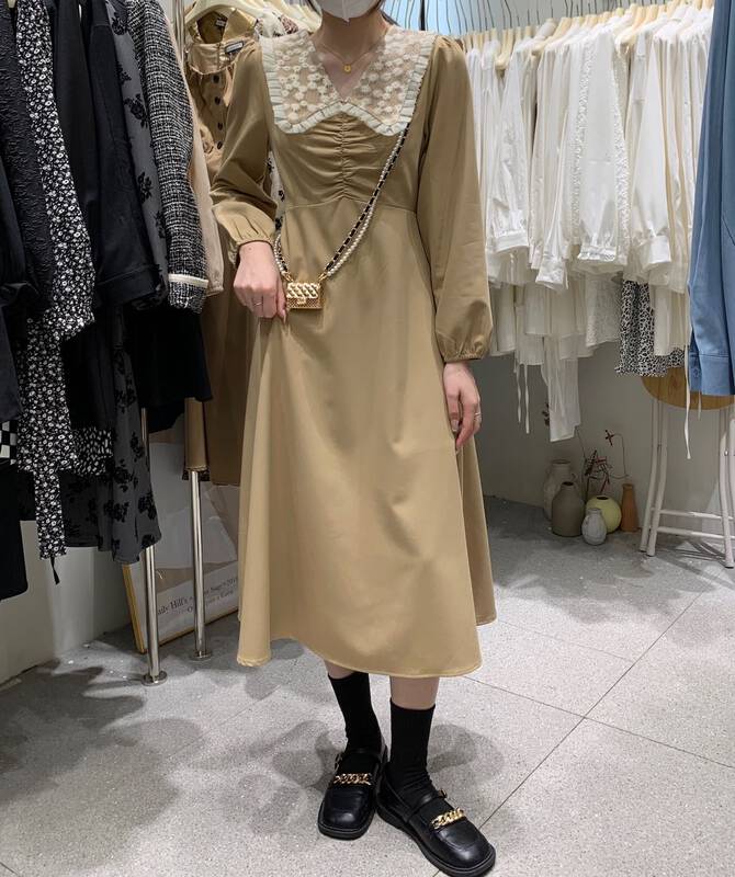 Original price 118.44! [UONE] Hong Kong style retro embroidered lapel dress 97968# LSL