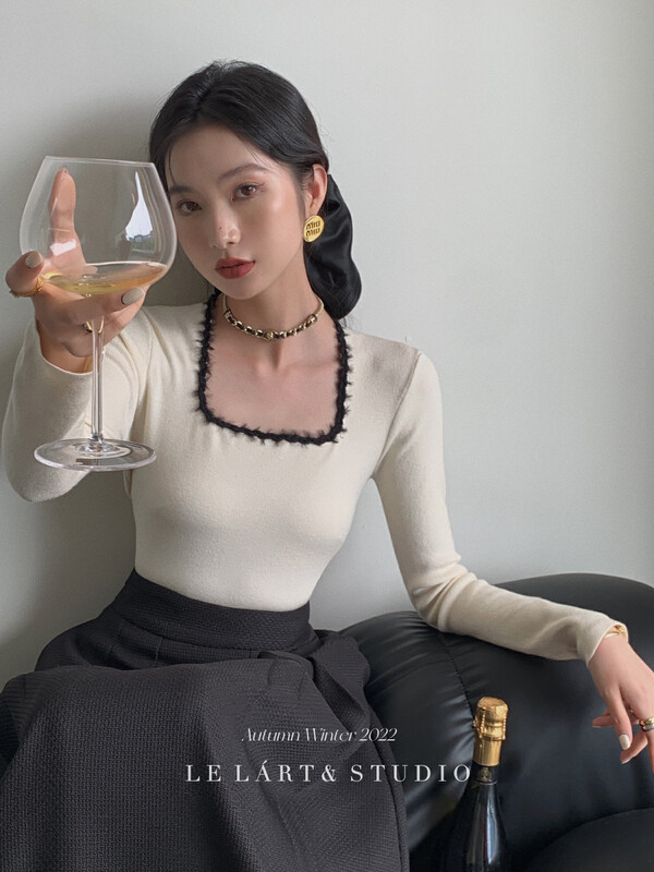 【LE LART】French Small Fragrance Hepburn Square Collar and Ribbon Slim Pullover Knit Sweater TH108