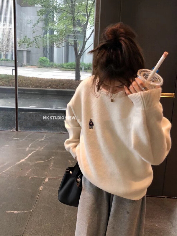 【MK】Embroidered bear all-match warm sweater d192# HJY