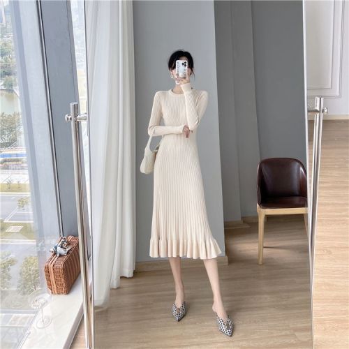 Early autumn fishtail knitted dress women's over-the-knee mid-length bottoming with a slim fit winter sweater dress with a coat