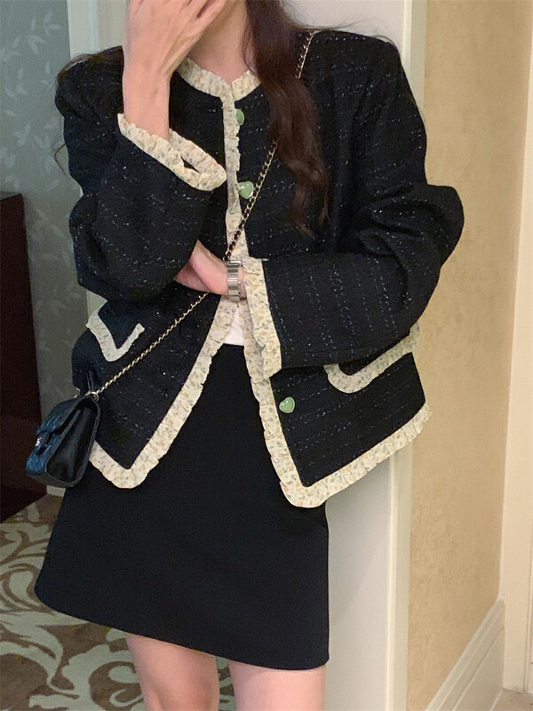 [Timely rain] Korean style ins temperament design sense pleated fungus edge love button shows thin short coat Q1019# WPL