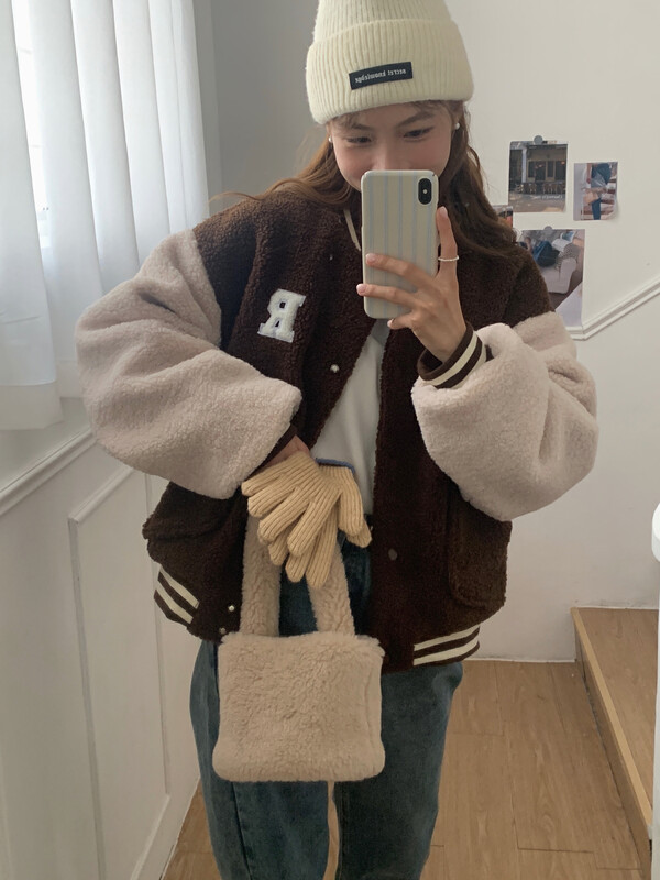 [LOVELY/SHMILY] Korean embroidered alphabet lamb wool baseball jacket S2369