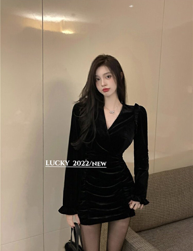 【LUCKY】Pure desire v-neck velvet bag hip dress 9718# ZXX