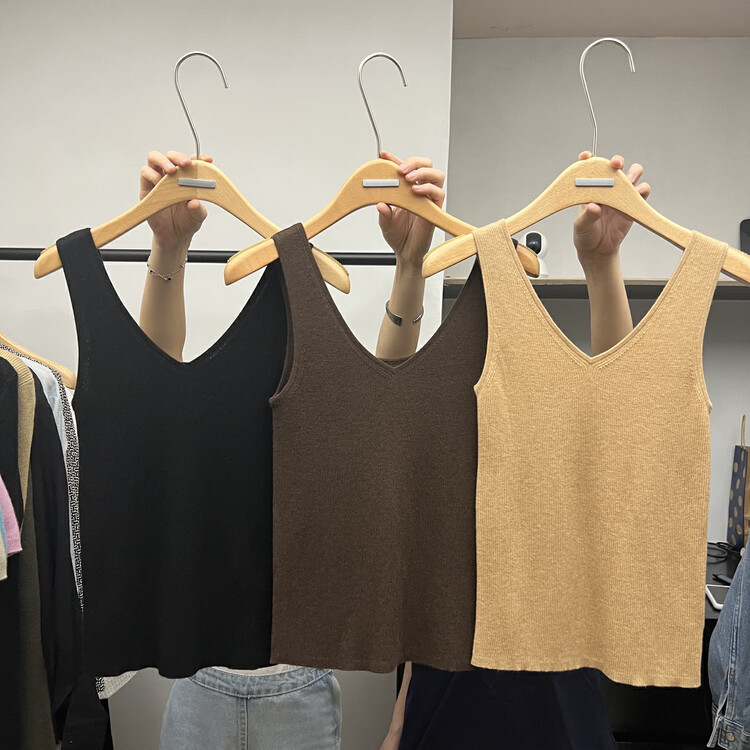 Original price 77.83! 【ON LINE】Sleeveless vest/sling with 33% wool A6013