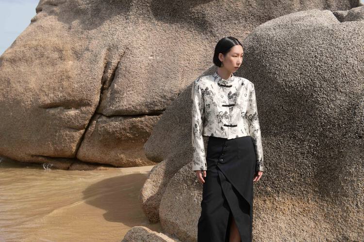 New in autumn! [WHITE] New Chinese jacquard design short jacket YS1-66015# GY