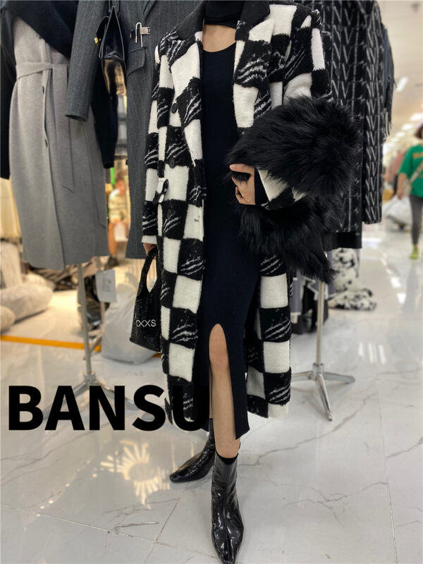 [Semi-plain] black and white long thickened coat (only sells coat) A888# ZJY