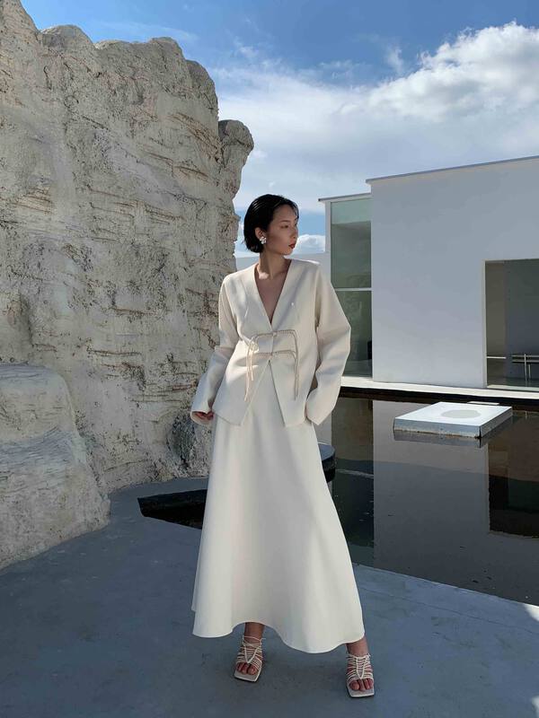 New in autumn! [WHITE] Temperament and thin solid color skirt and skirt YS1-88570# GY