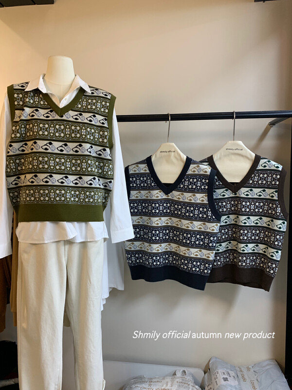 【LOVELY/SHMILY】Korean retro jacquard knitted vest vest HM0051