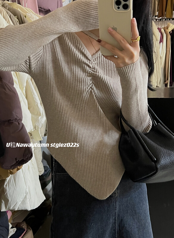 [U grain] Korean version v-neck irregular design bottoming sweater 7209