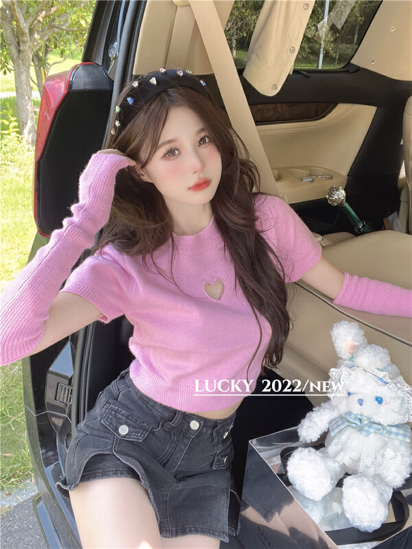【LUCKY】Pure Desire Heart Hollow Knit Sweater (with Sleeves) 9705# ZXX