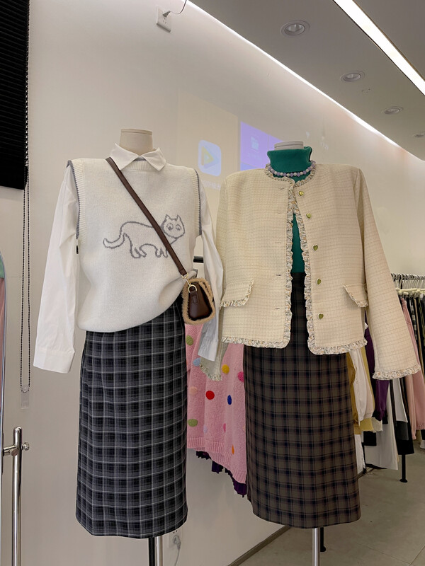 [Timely rain] Korean style ins retro design contrast color plaid high waist slim A-line compound skirt 10079# WPL